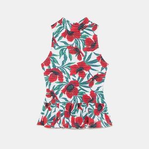 Zara Tops - NWT Zara SS18 Size S-M Floral Ruffled Top Zara Tops - NWT Zara SS18 Size S-M Floral Ruffled Top